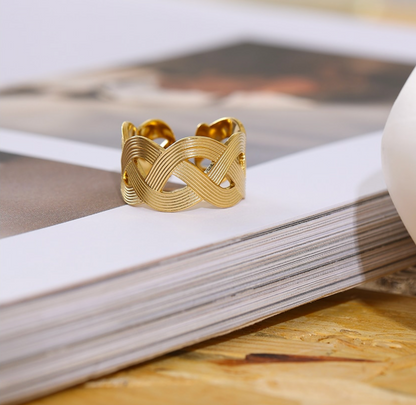 Paloma Adjustable Ring