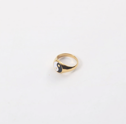 Ying Yang Ring