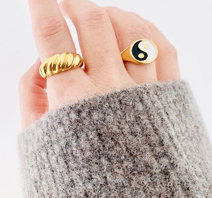 Ying Yang Ring