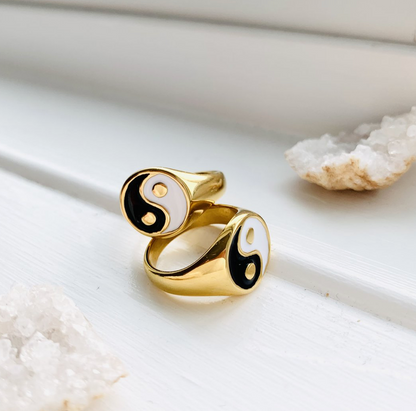 Ying Yang Ring